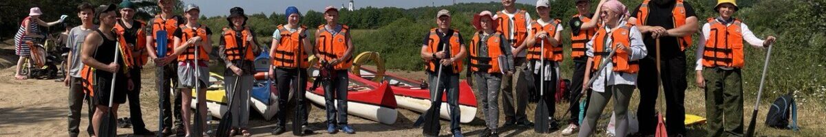 Приход Успенского храма с. Стромынь провел краеведческий сплав по реке Шерна